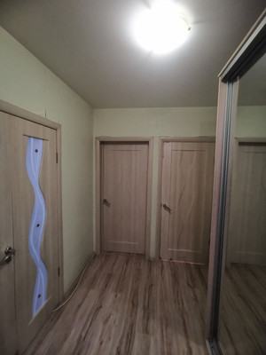 Продам трехкомнатную (3-комн.) квартиру, Новокосинская ул, 10к1, Москва г