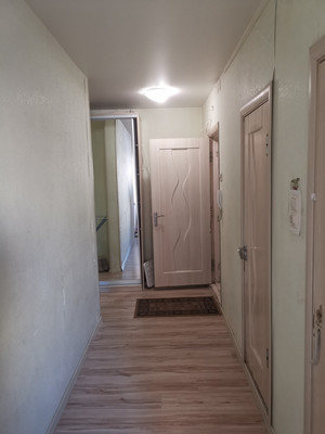 Продам трехкомнатную (3-комн.) квартиру, Новокосинская ул, 10к1, Москва г