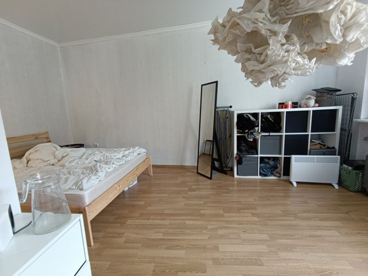 Продам однокомнатную (1-комн.) квартиру, Энгельса пер, 8, Калининград г