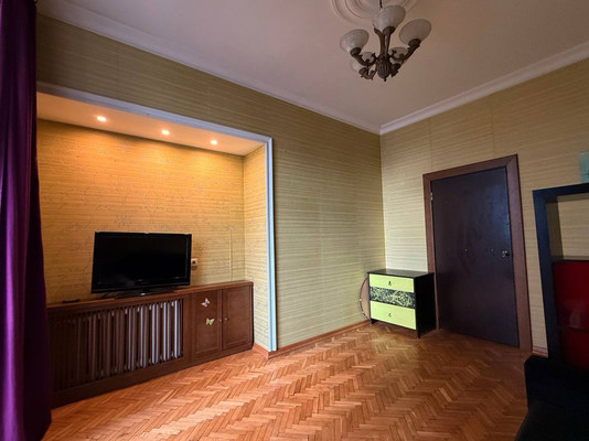 Продам двухкомнатную (2-комн.) квартиру, Щербаковская ул, 35, Москва г