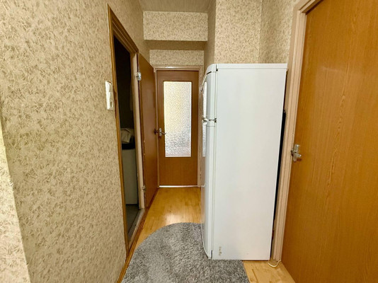 Продам однокомнатную (1-комн.) квартиру, Маршала Савицкого ул, 30, Москва г