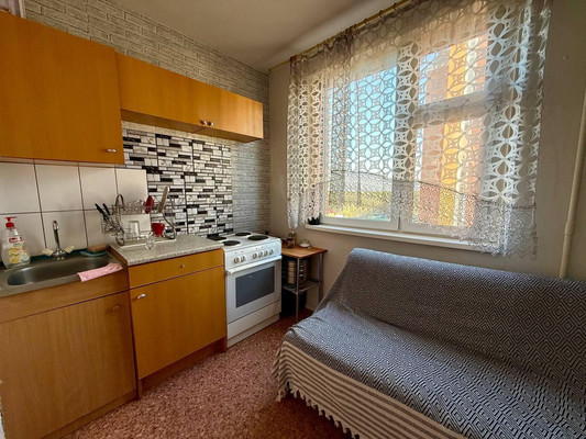 Продам однокомнатную (1-комн.) квартиру, Маршала Савицкого ул, 30, Москва г