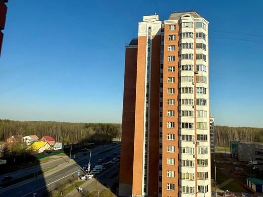 Продам однокомнатную (1-комн.) квартиру, Маршала Савицкого ул, 30, Москва г