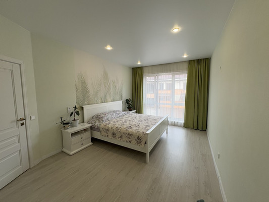 Продам многокомнатную квартиру, Голышева ул, 5/37, Маркова рп