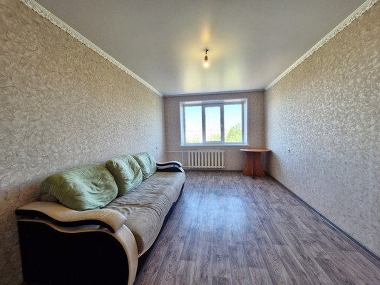 Продам трехкомнатную (3-комн.) квартиру, Деповская ул, 208, Ишим г