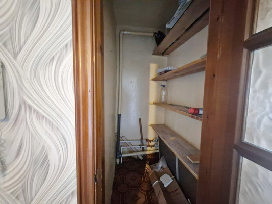 Продам трехкомнатную (3-комн.) квартиру, Деповская ул, 208, Ишим г
