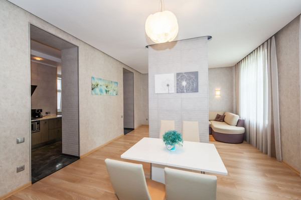 Продам многокомнатную квартиру, Горького ул, 31, Симферополь г