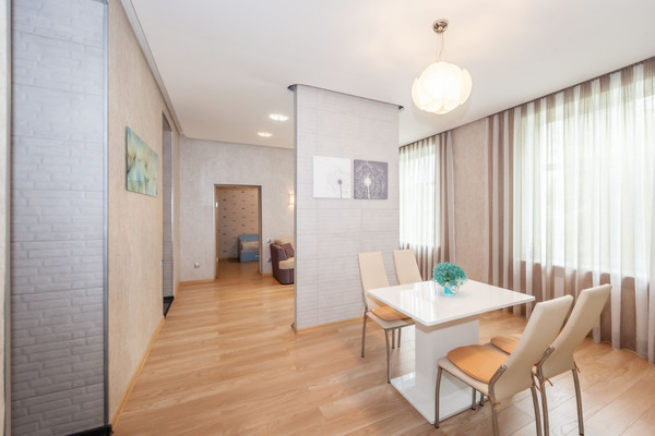 Продам многокомнатную квартиру, Горького ул, 31, Симферополь г