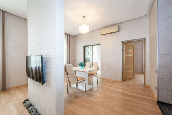 Продам многокомнатную квартиру, Горького ул, 31, Симферополь г