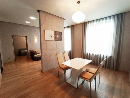 Продам многокомнатную квартиру, Горького ул, 31, Симферополь г