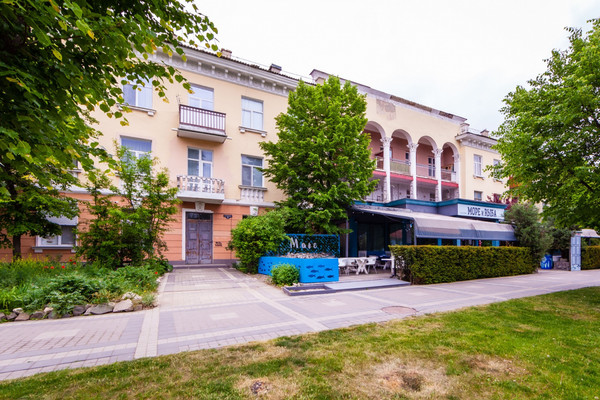 Продам многокомнатную квартиру, Горького ул, 31, Симферополь г