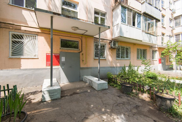Продам двухкомнатную (2-комн.) квартиру, Зорге ул, 4, Ростов-на-Дону г