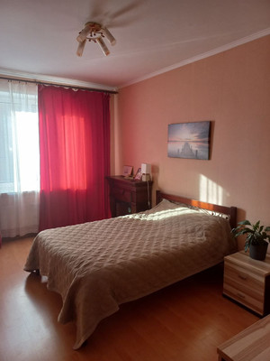 Продам двухкомнатную (2-комн.) квартиру, Непокорённых пр-кт, 49к2, Санкт-Петербург г