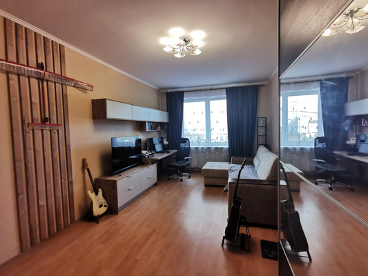 Продам двухкомнатную (2-комн.) квартиру, Непокорённых пр-кт, 49к2, Санкт-Петербург г