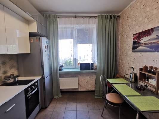 Продам двухкомнатную (2-комн.) квартиру, Непокорённых пр-кт, 49к2, Санкт-Петербург г