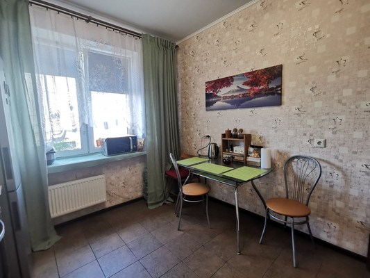 Продам двухкомнатную (2-комн.) квартиру, Непокорённых пр-кт, 49к2, Санкт-Петербург г