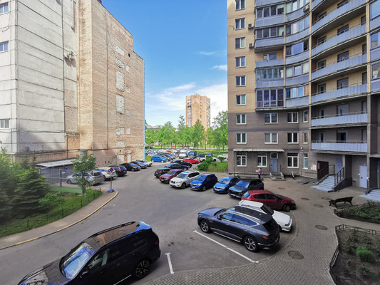 Продам двухкомнатную (2-комн.) квартиру, Непокорённых пр-кт, 49к2, Санкт-Петербург г
