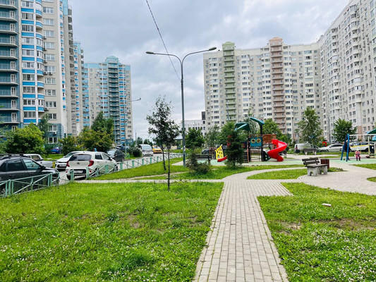 Продам трехкомнатную (3-комн.) квартиру, Березовая ул, 14, Видное г