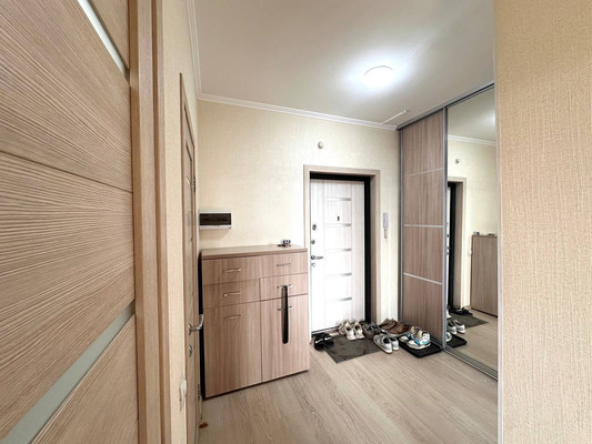 Продам однокомнатную (1-комн.) квартиру, Республики ул, 37а, Красноярск г
