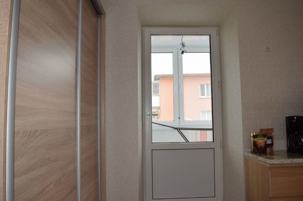 Продам трехкомнатную (3-комн.) квартиру, Волкова ул, 8/4, Ростов-на-Дону г