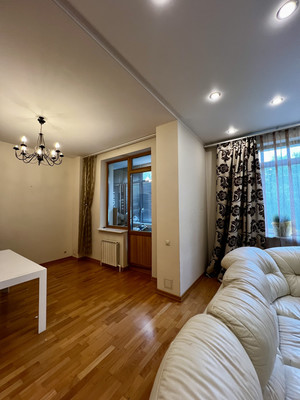 Продам многокомнатную квартиру, Шумкина ул, 11А, Москва г