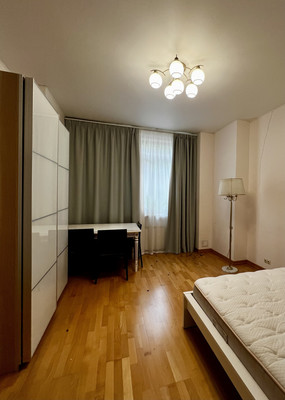 Продам многокомнатную квартиру, Шумкина ул, 11А, Москва г