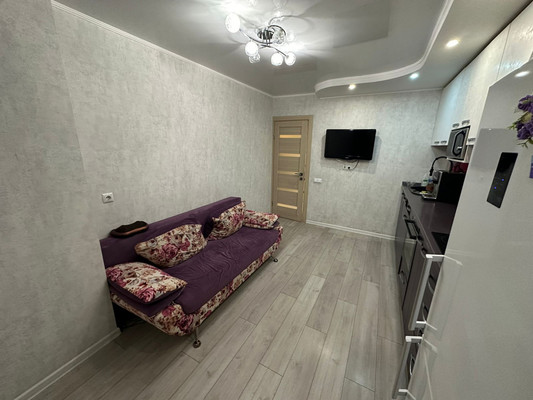 Продам двухкомнатную (2-комн.) квартиру, Магнитогорская ул, 1а/25, Ростов-на-Дону г