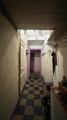 Продам комнату в 5-комн. квартире, Загородный пр-кт, 13, Санкт-Петербург г