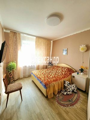 Продам двухкомнатную (2-комн.) квартиру, Декабристов Бестужевых ул, 25, Кириши г