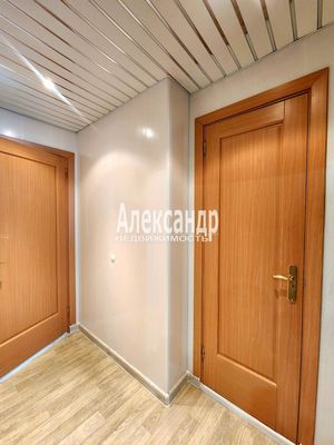 Продам двухкомнатную (2-комн.) квартиру, Декабристов Бестужевых ул, 25, Кириши г