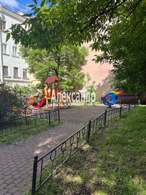 Продам комнату в 4-комн. квартире, 7-я Красноармейская ул, 22-24, Санкт-Петербург г