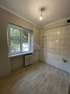 Продам трехкомнатную (3-комн.) квартиру, Ленина (Молдовка мкр) ул, 48, Сочи г