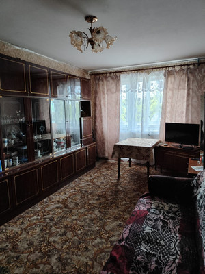 Продам трехкомнатную (3-комн.) квартиру, 6, Ям-Тесово д