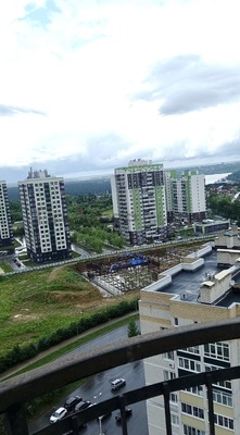 Продам однокомнатную (1-комн.) квартиру, Сиреневый б-р, 12, Калуга г