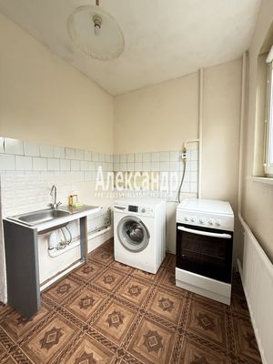 Продам однокомнатную (1-комн.) квартиру, Ветеранов пр-кт, 82, Санкт-Петербург г