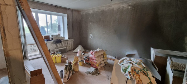 Продам однокомнатную (1-комн.) квартиру, Белорусская ул, 42А, Брянск г