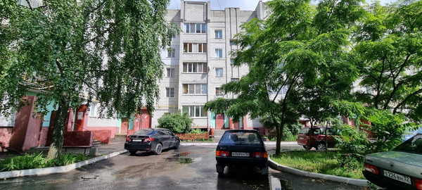 Продам однокомнатную (1-комн.) квартиру, Белорусская ул, 42А, Брянск г
