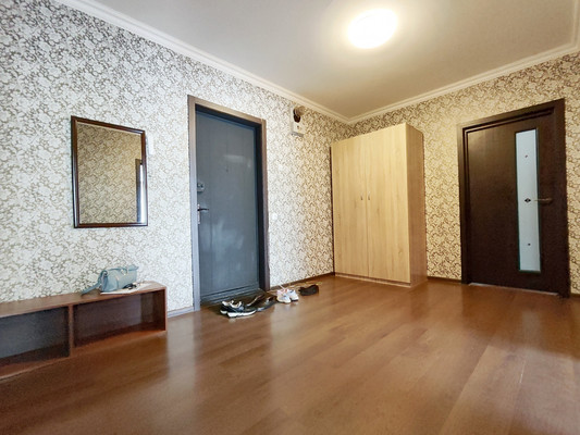 Продам двухкомнатную (2-комн.) квартиру, Шишкова ул, 107, Воронеж г