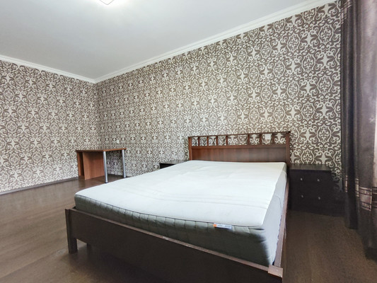 Продам двухкомнатную (2-комн.) квартиру, Шишкова ул, 107, Воронеж г