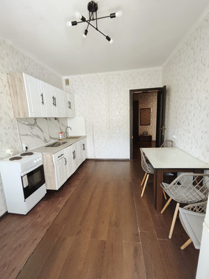 Продам двухкомнатную (2-комн.) квартиру, Шишкова ул, 107, Воронеж г