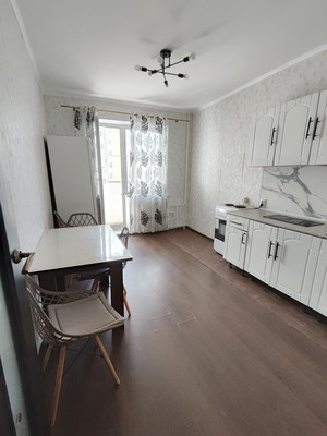 Продам двухкомнатную (2-комн.) квартиру, Шишкова ул, 107, Воронеж г