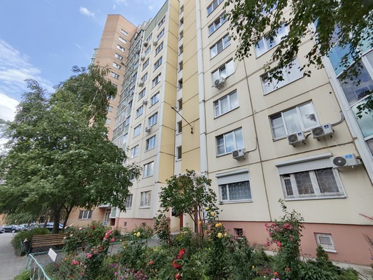 Продам двухкомнатную (2-комн.) квартиру, Шишкова ул, 107, Воронеж г