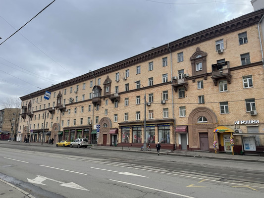 Продам трехкомнатную (3-комн.) квартиру, Первомайская ул, 46, Москва г