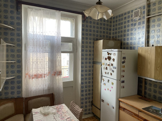 Продам трехкомнатную (3-комн.) квартиру, Первомайская ул, 46, Москва г