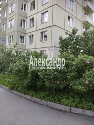 Продам двухкомнатную (2-комн.) квартиру, Маршала Блюхера пр-кт, 65, Санкт-Петербург г