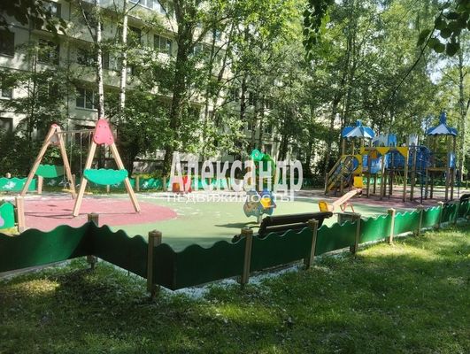 Продам двухкомнатную (2-комн.) квартиру, Маршала Блюхера пр-кт, 65, Санкт-Петербург г