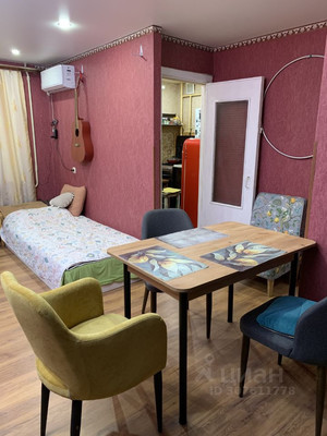 Продам трехкомнатную (3-комн.) квартиру, Новороссийская ул, 107, Анапа г
