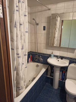 Продам двухкомнатную (2-комн.) квартиру, Озерная ул, 6А, Новое Девяткино д