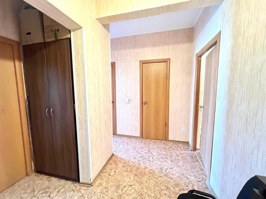 Продам трехкомнатную (3-комн.) квартиру, Еременко ул, 97к29, Ростов-на-Дону г