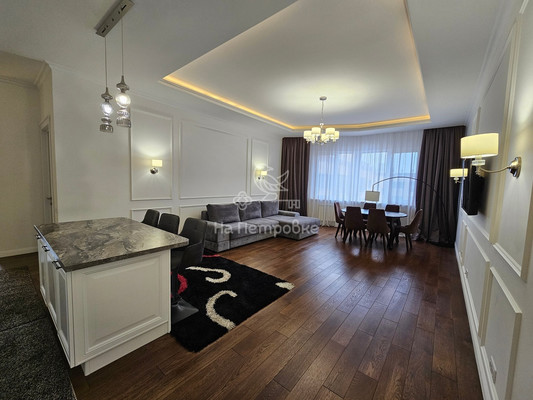 Продам трехкомнатную (3-комн.) квартиру, 1к1, Сосенки д